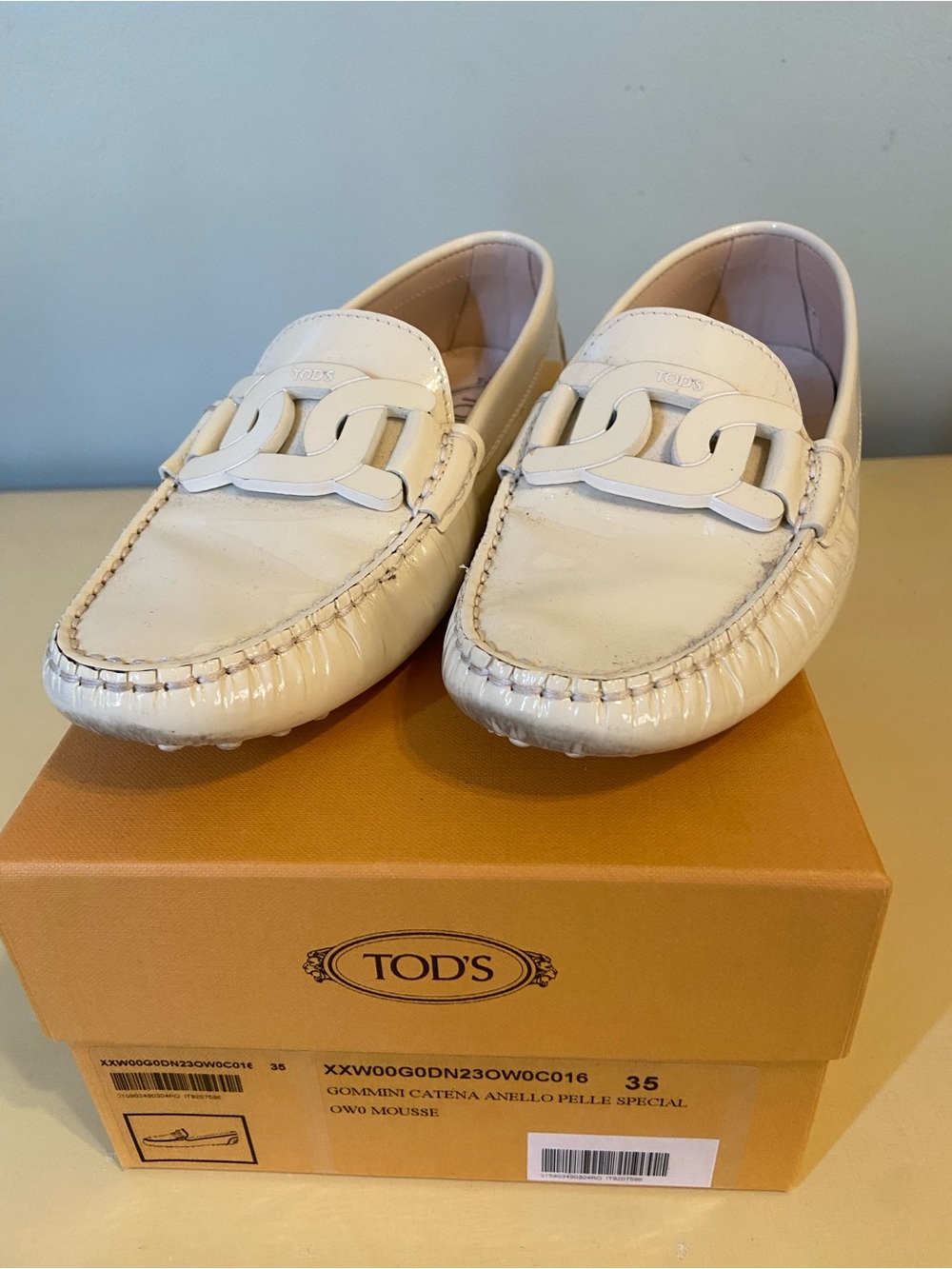 Tod's Cream Leather Chain-Link Loafers